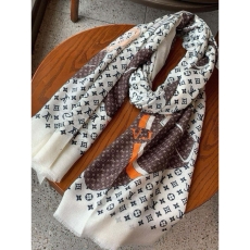 Louis Vuitton Scarf